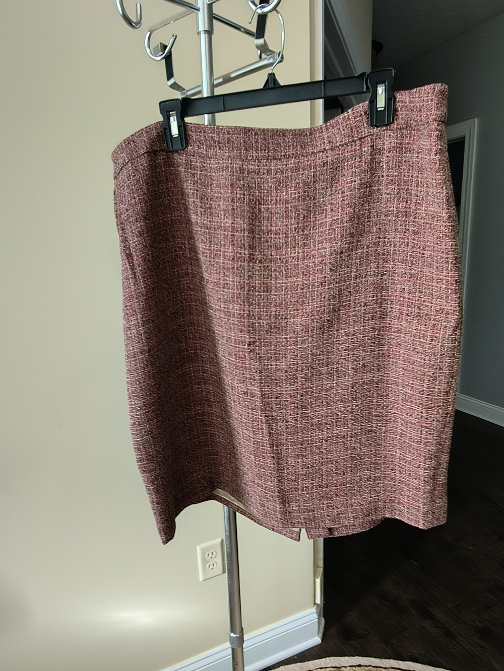 Anne Klein Rose-Tone Tweed Pencil Skirt